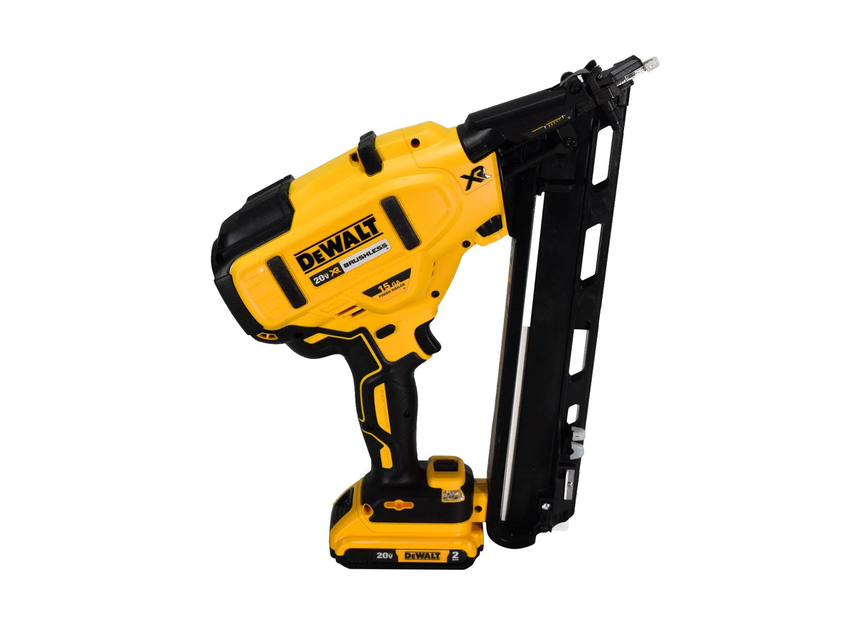 DEWALT 20V MAX Finish Nailer Kit, Angled, 15GA, Battery, Charger & Bag (DCN650D1)